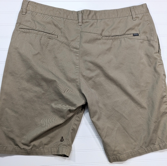 Volcom Tan Flat Feont Shorts - Picture 3 of 3